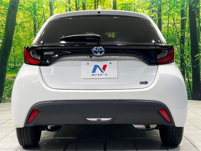 TOYOTA YARIS HYBRID 2022