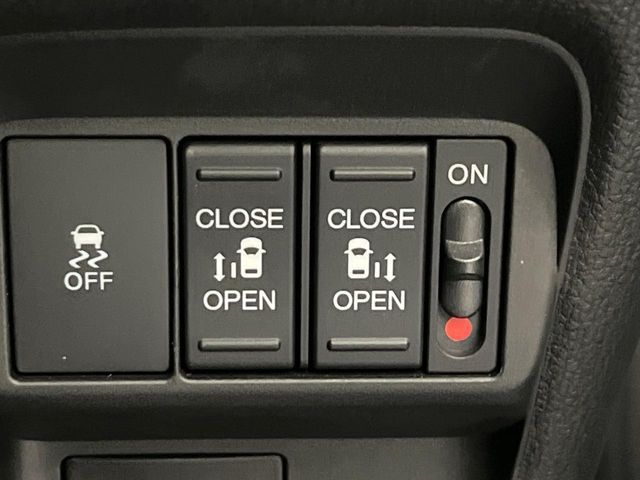 HONDA FREED e:HEV 2025