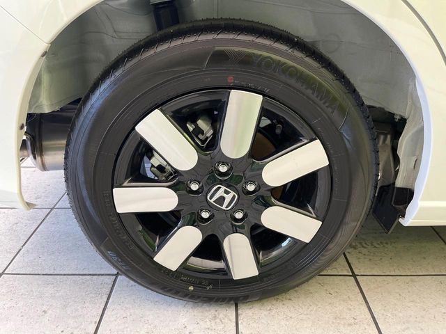 HONDA FREED e:HEV 2025