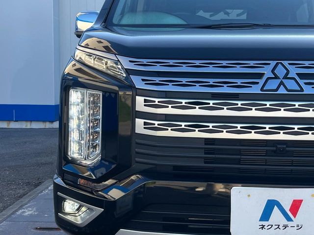 MITSUBISHI DELICA D:5 4WD 2023