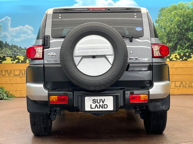 TOYOTA FJ CRUISER 4WD 2014