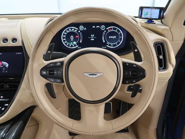 ASTON MARTIN ASTON MARTIN SUV 2023