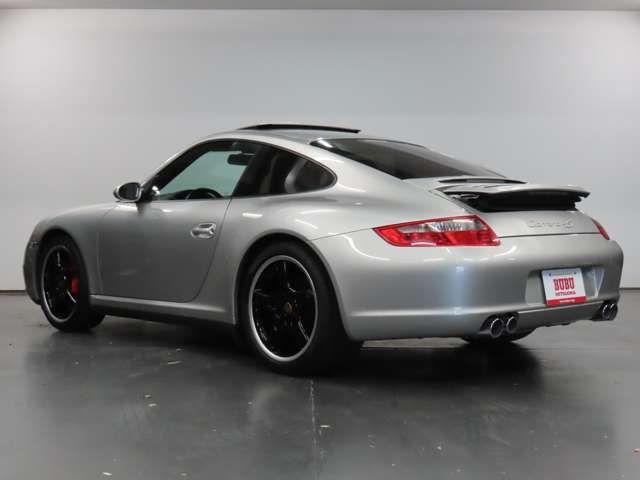 PORSCHE PORSCHE 911 2006