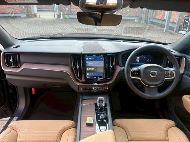 VOLVO VOLVO XC60 2024