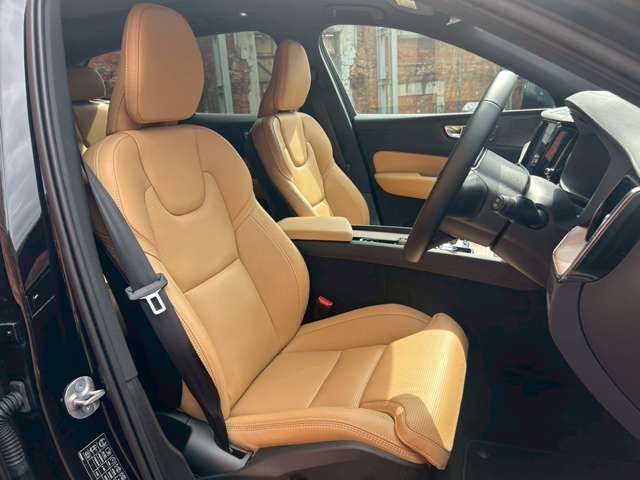 VOLVO VOLVO XC60 2024