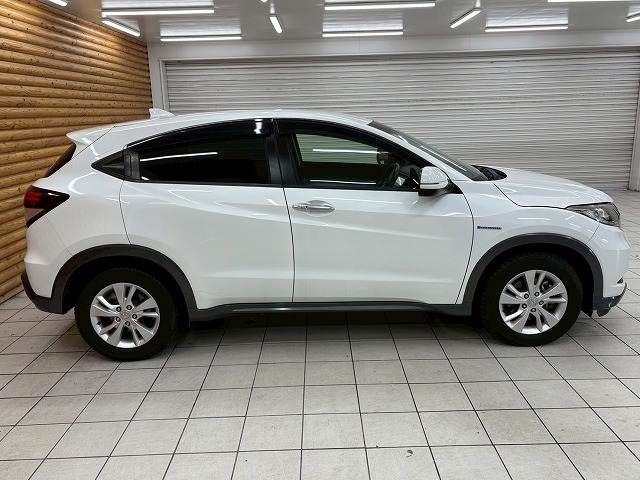 HONDA VEZEL HYBRID 2017