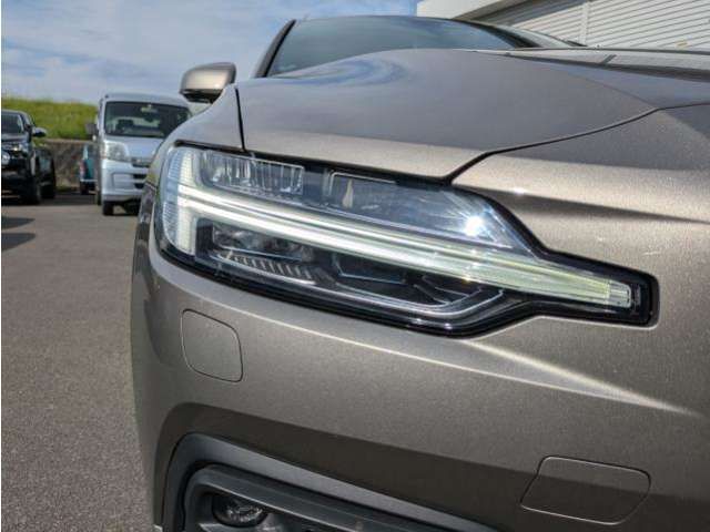 VOLVO VOLVO V60 2020