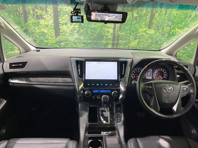 TOYOTA ALPHARD 2019