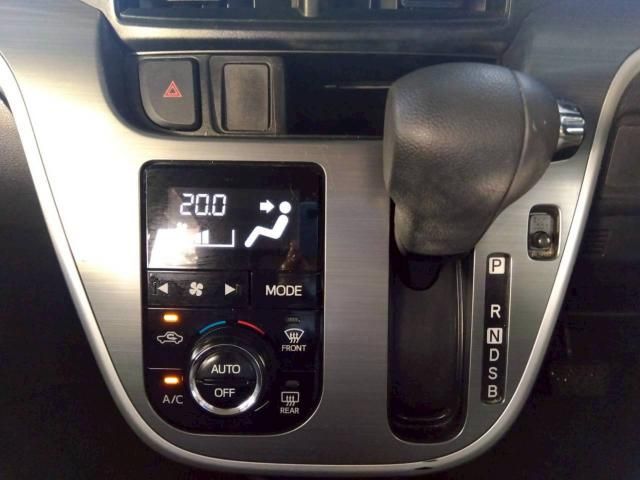 DAIHATSU MOVE CUSTOM 4WD 2015