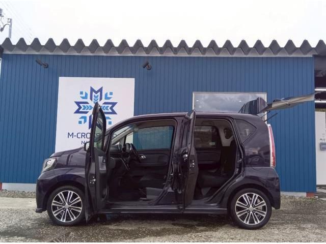 DAIHATSU MOVE CUSTOM 4WD 2015