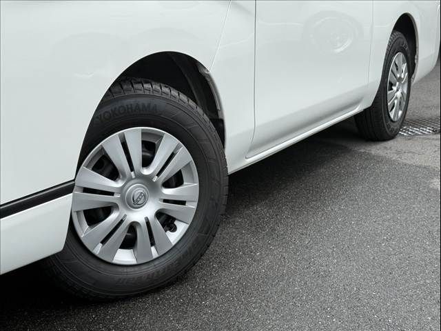 NISSAN CARAVAN van 2WD 2022