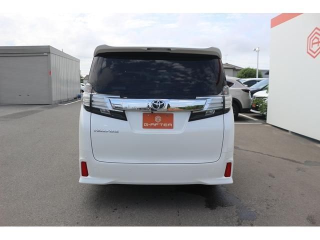 TOYOTA VELLFIRE 2016