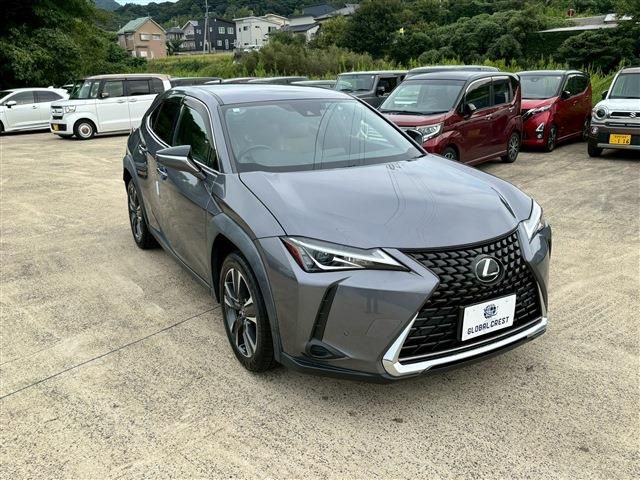 TOYOTA LEXUS UX200 2018
