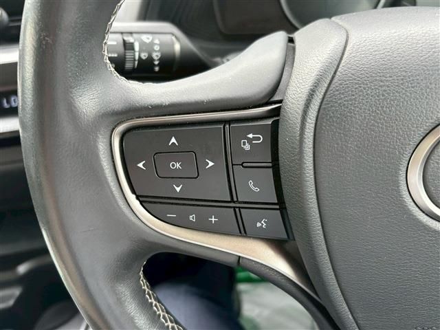 TOYOTA LEXUS UX200 2018