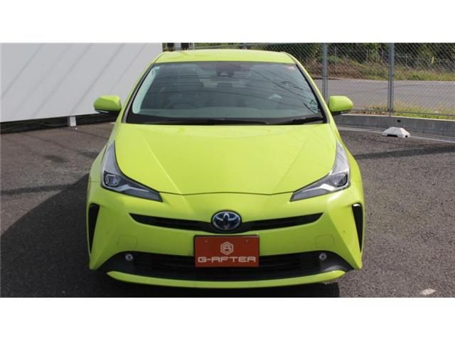 TOYOTA PRIUS 2019