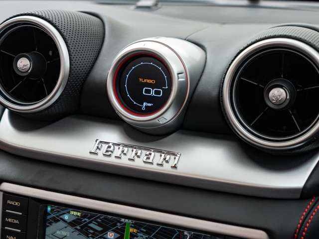 FERRARI FERRARI California T 2017