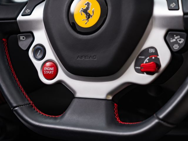 FERRARI FERRARI California T 2017
