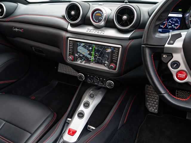 FERRARI FERRARI California T 2017