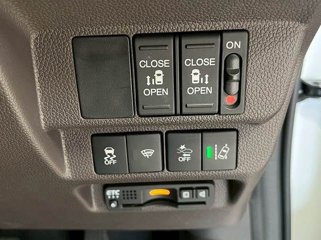 HONDA FREED HYBRID 2020