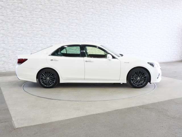 TOYOTA CROWN sedan hybrid 2017