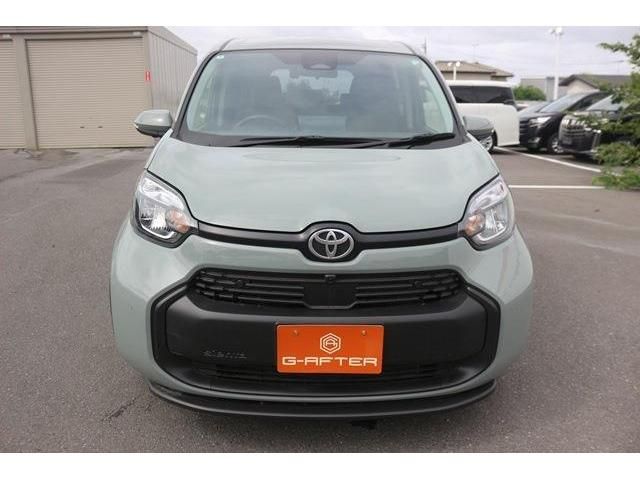TOYOTA SIENTA HYBRID 2024