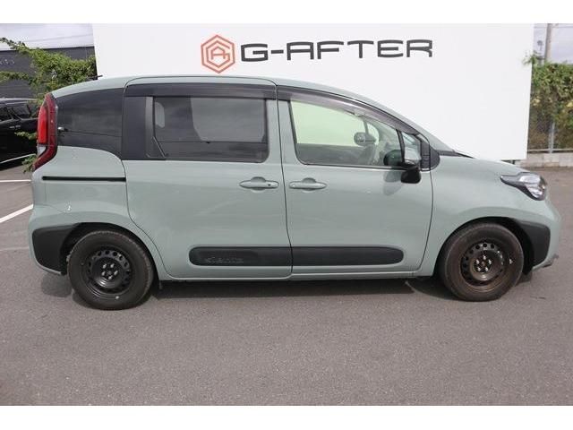 TOYOTA SIENTA HYBRID 2024