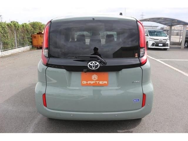 TOYOTA SIENTA HYBRID 2024