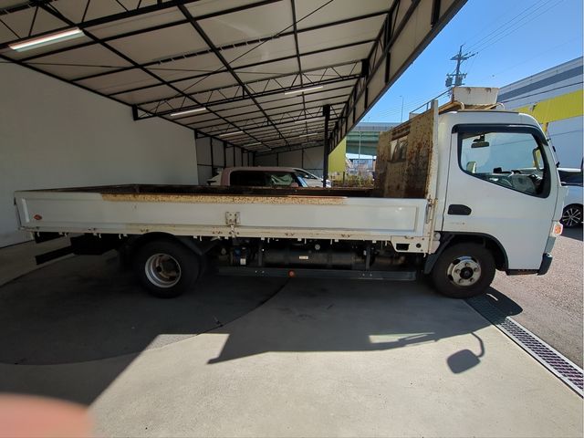 MITSUBISHI CANTER 2020