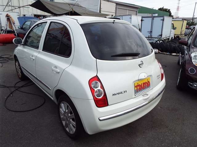 NISSAN MARCH BOLERO 2006