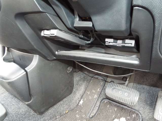 NISSAN MARCH BOLERO 2006