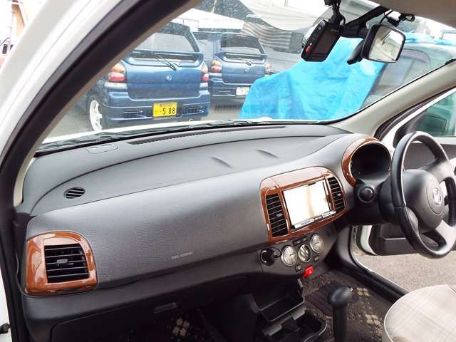 NISSAN MARCH BOLERO 2006