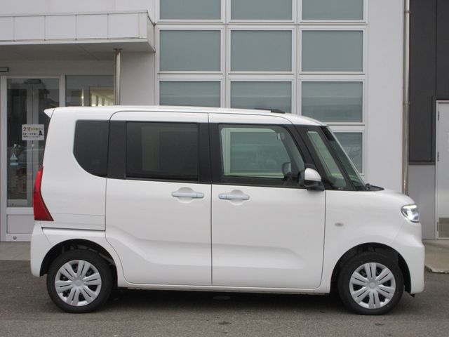 DAIHATSU TANTO 4WD 2022
