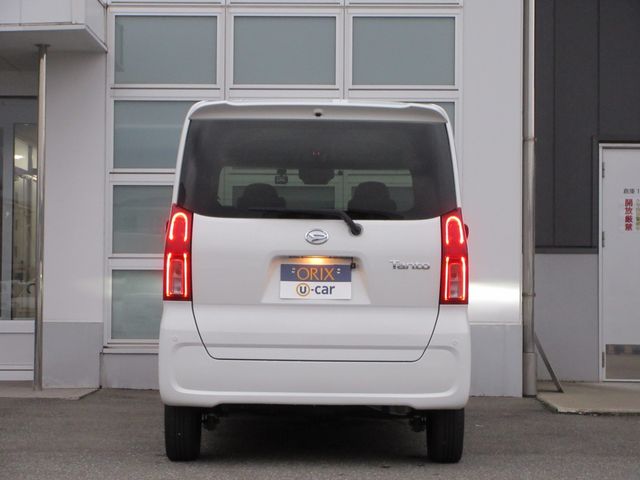 DAIHATSU TANTO 4WD 2022