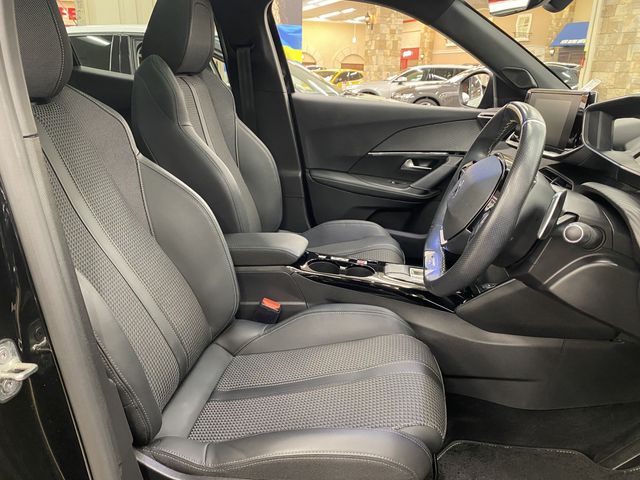 PEUGEOT PEUGEOT 2008 2023