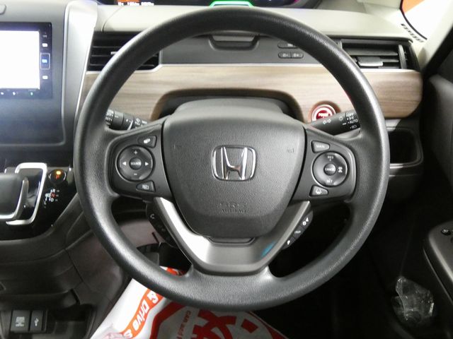 HONDA FREED plus HYBRID 4WD 2022