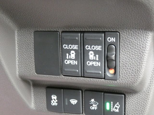 HONDA FREED plus HYBRID 4WD 2022