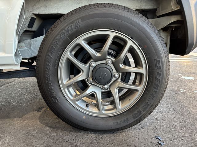 SUZUKI JIMNY 4WD 2023