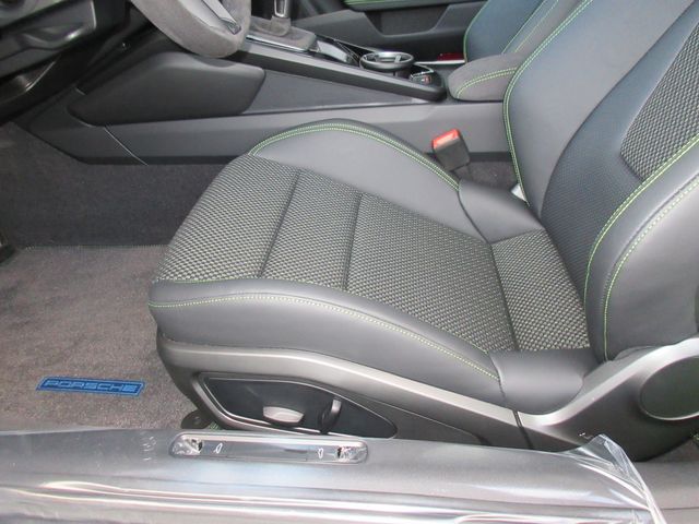 PORSCHE PORSCHE 911 2023