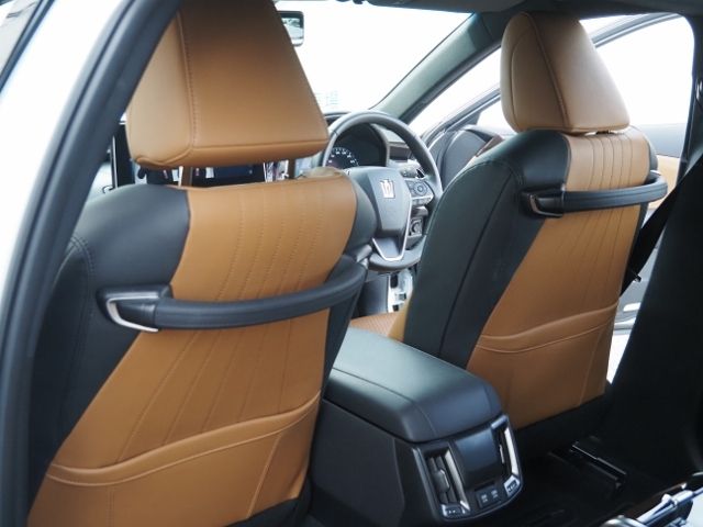 TOYOTA CROWN sedan hybrid 2021