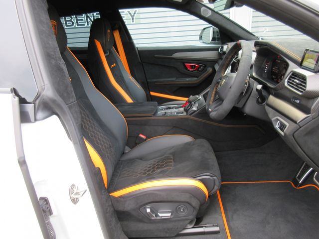 LAMBORGHINI LAMBORGHINI URUS 2023