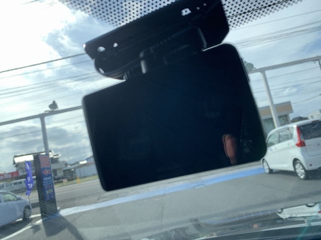 TOYOTA HARRIER HYBRID 2015