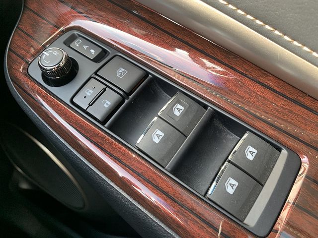 TOYOTA HARRIER HYBRID 2015