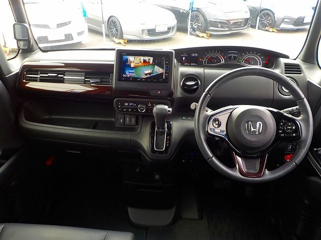 HONDA N BOX CUSTOM 2021