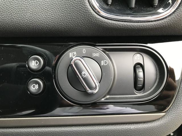 BMW MINI COOPER D CROSSOVER 2020