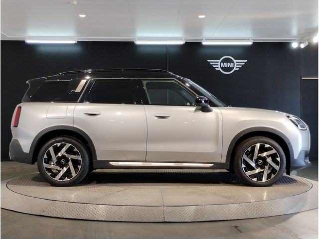 BMW MINI COUNTRYMAN 2024