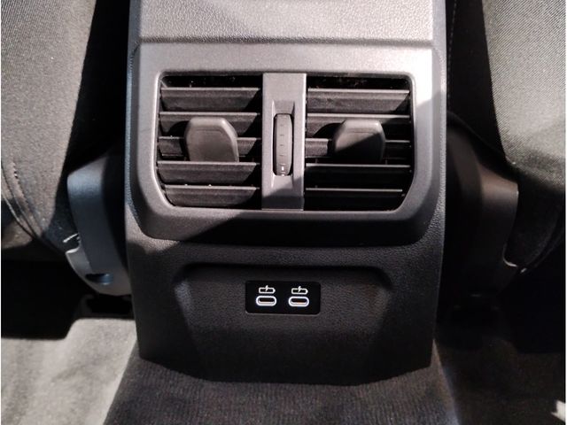 BMW BMW 1series 2025