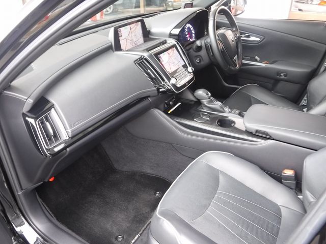 TOYOTA CROWN sedan hybrid 2018