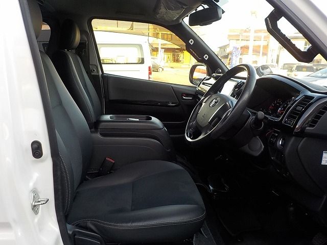 TOYOTA HIACE van 2WD 2016