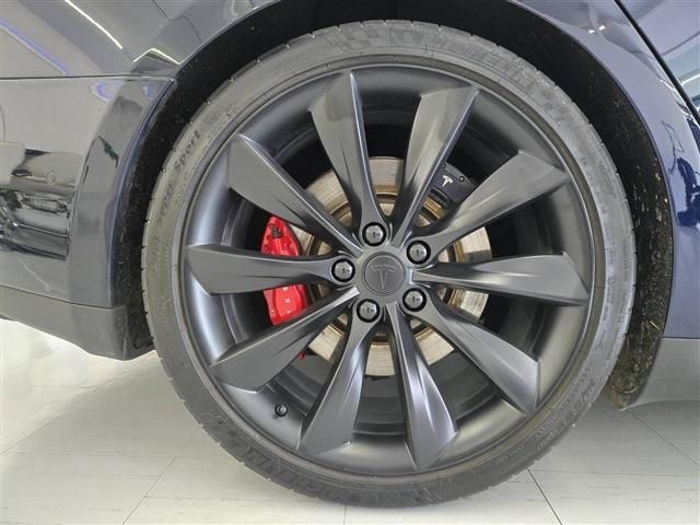 TESLA TESLA MODEL S 2014