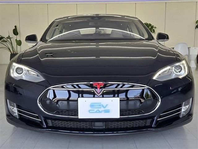 TESLA TESLA MODEL S 2014